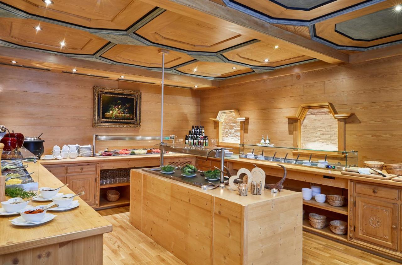 Hotel Hubertushof - Ihr Hotel Mit Herz لوتاش المظهر الخارجي الصورة