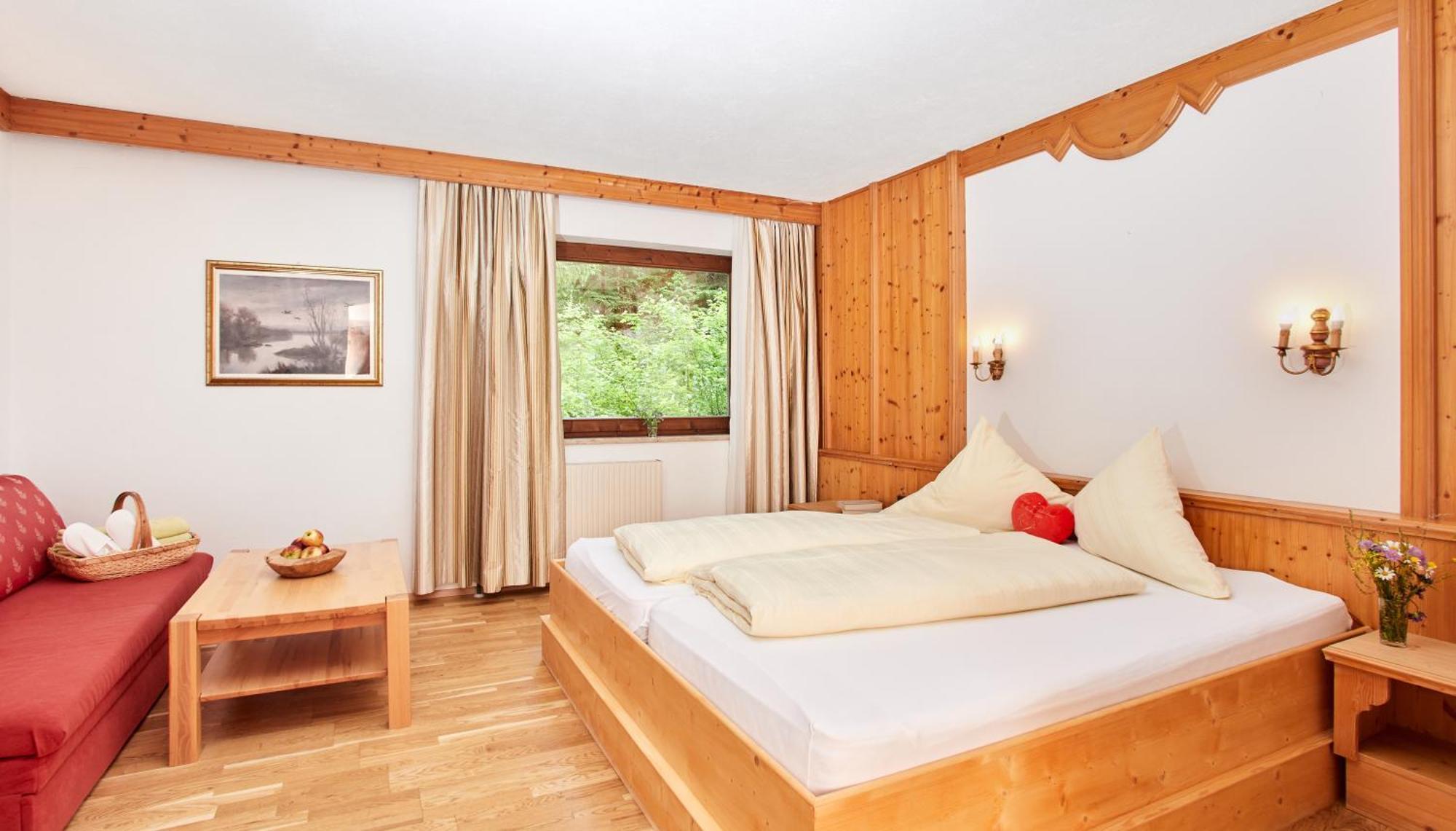 Hotel Hubertushof - Ihr Hotel Mit Herz لوتاش الغرفة الصورة