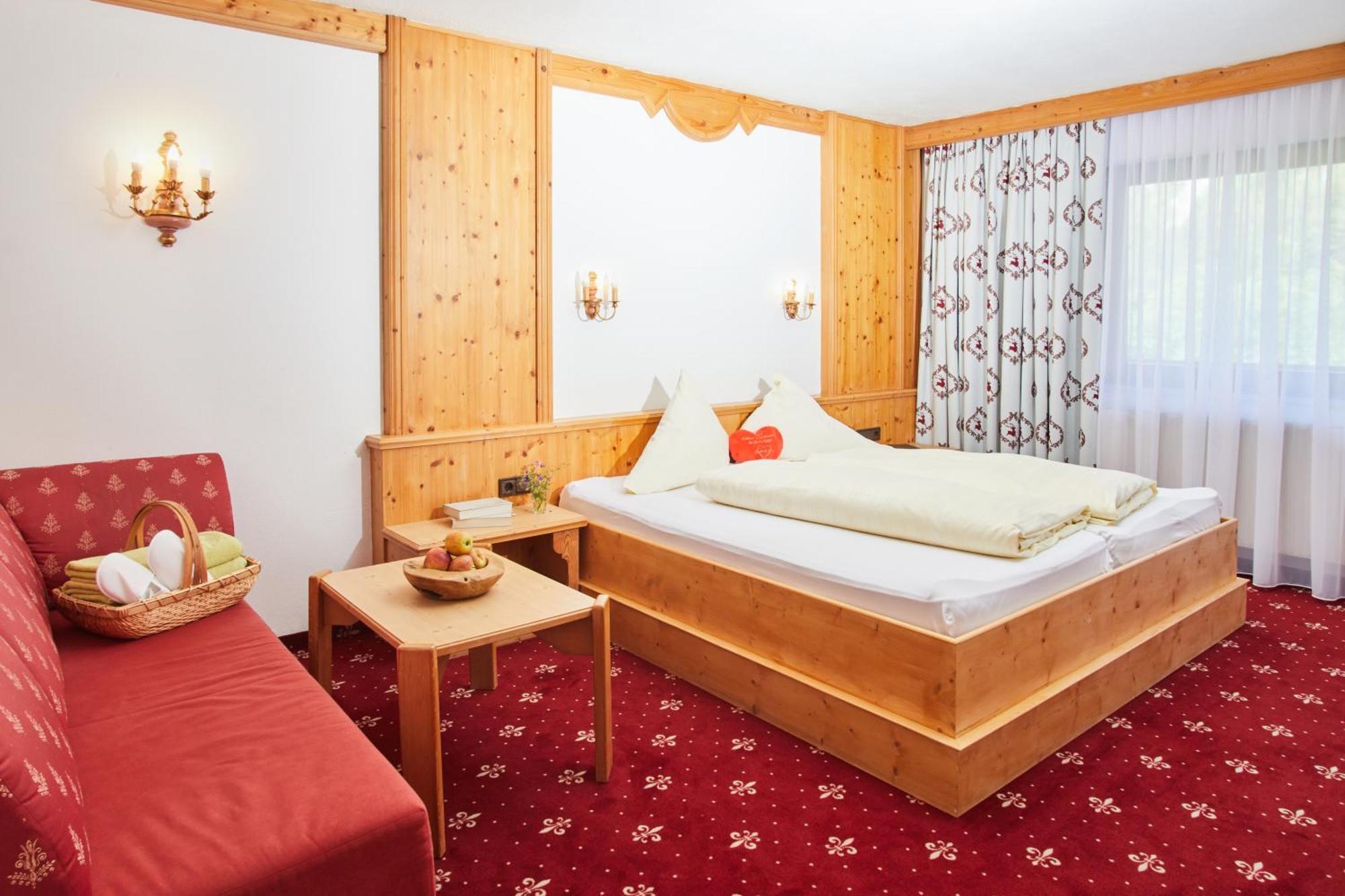 Hotel Hubertushof - Ihr Hotel Mit Herz لوتاش الغرفة الصورة