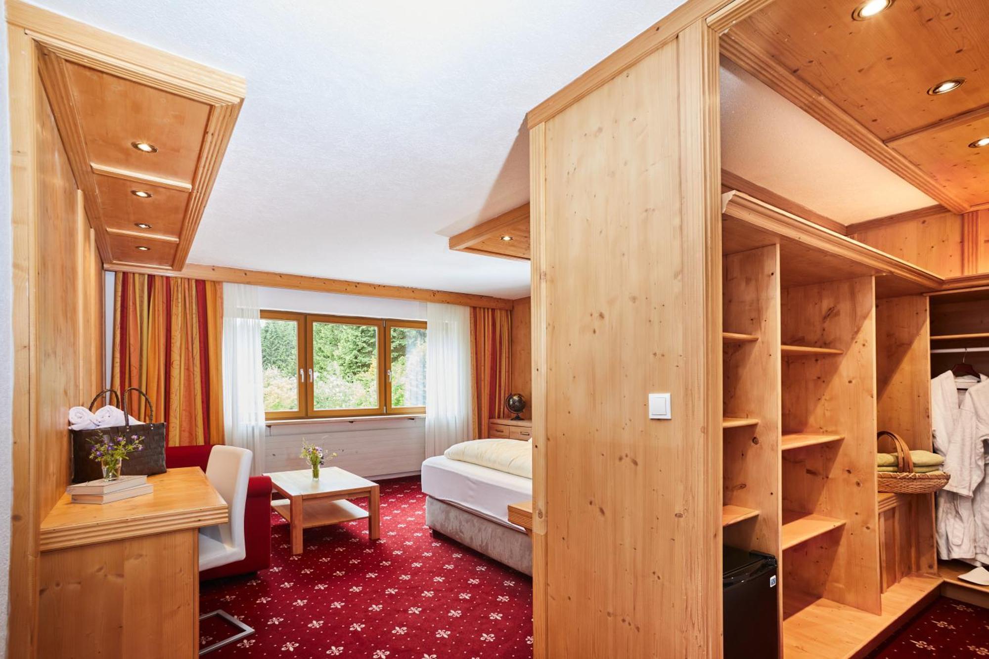 Hotel Hubertushof - Ihr Hotel Mit Herz لوتاش الغرفة الصورة
